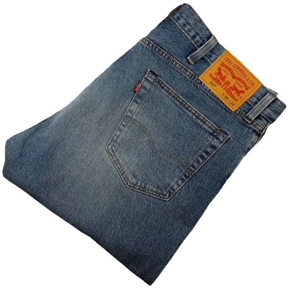 Levi's 501 Premium Button Fly Jeans Men's 38x34‎ Straight Leg Medium Wash Denim